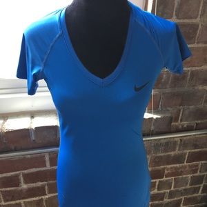Nike fitted tee